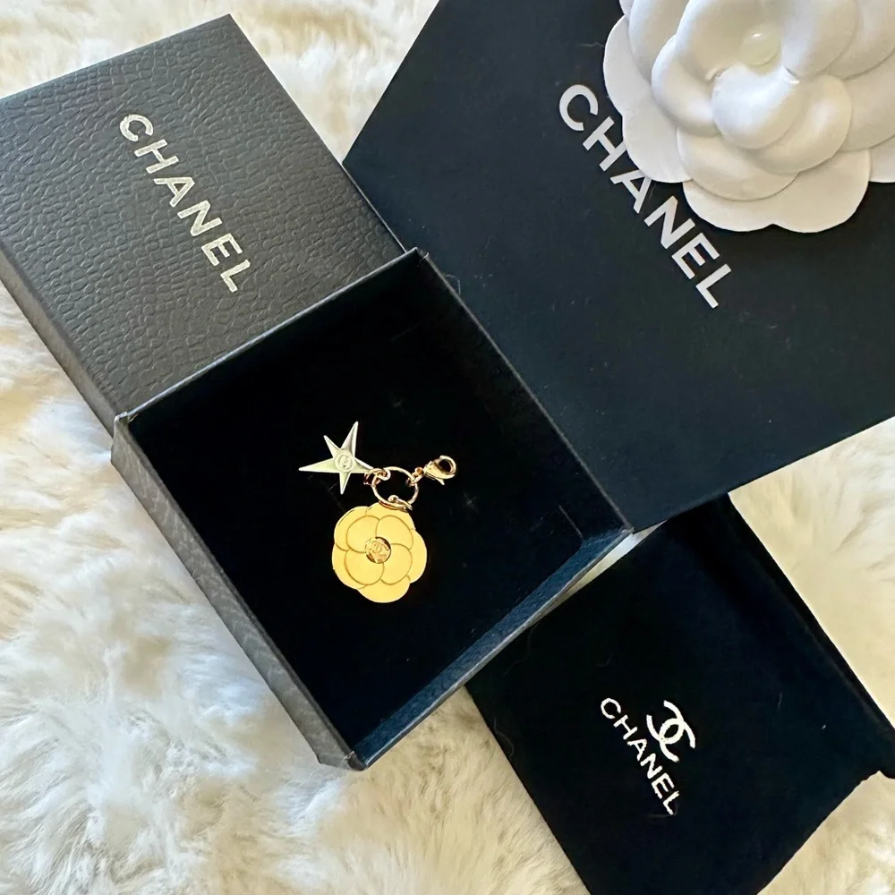 Brand New CHANEL Gold Camellia Flower Charm Includes Jewelry Bag + Box. - Picture 5 of 5